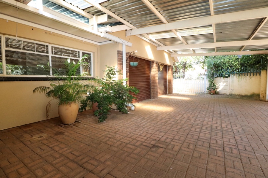 4 Bedroom Property for Sale in Flamwood North West